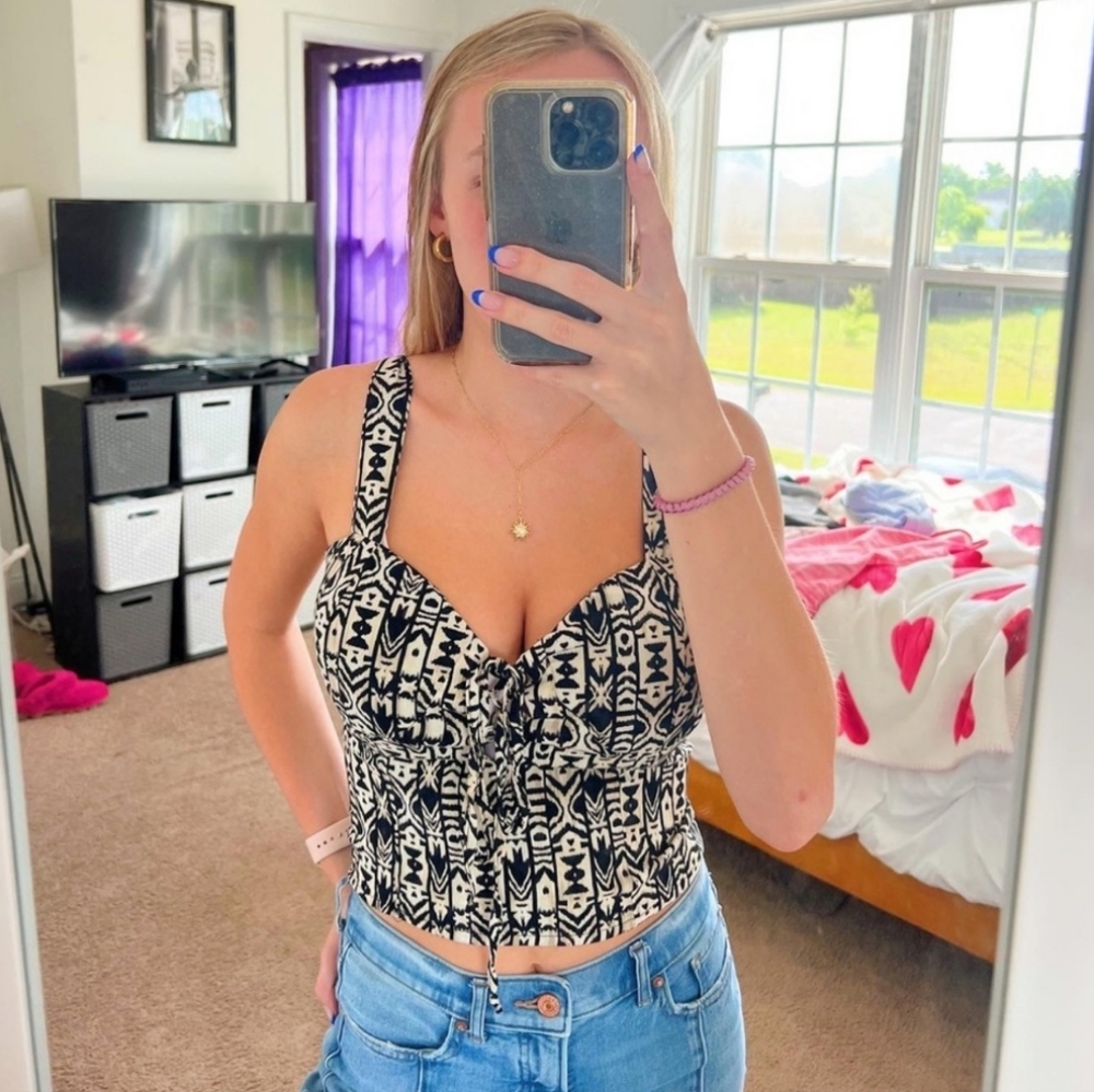 Cute Crop Tank w/Built in pads